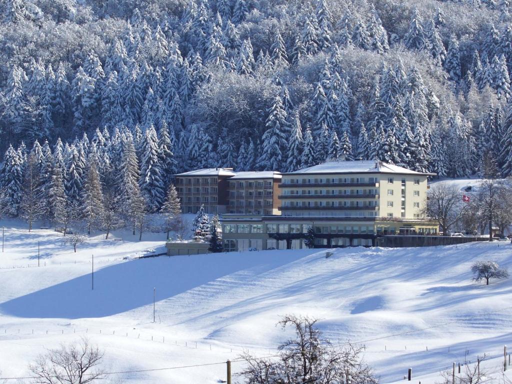 Hotel Bad Ramsach Läufelfingen Exterior foto